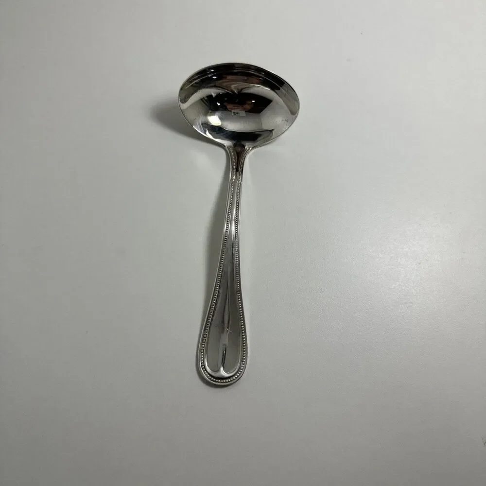 Reed & Barton Beaded English Gentry Silverplate solid gravy ladle 6-1/2